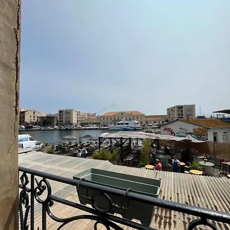 Appartement Sur Quai - En Face De La Criee