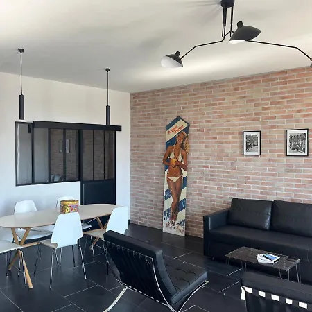 Sur Quai - En Face De La Criee Apartmán