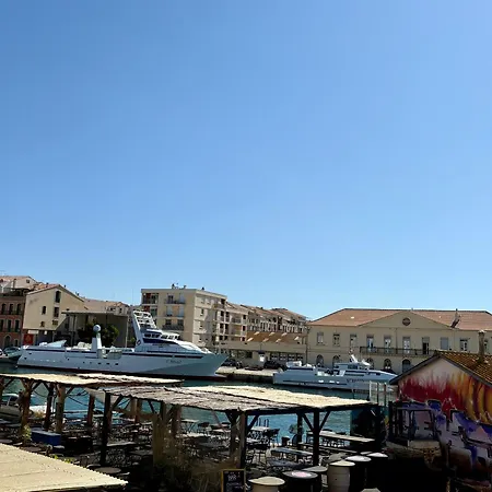 Sur Quai - En Face De La Criee 公寓 *